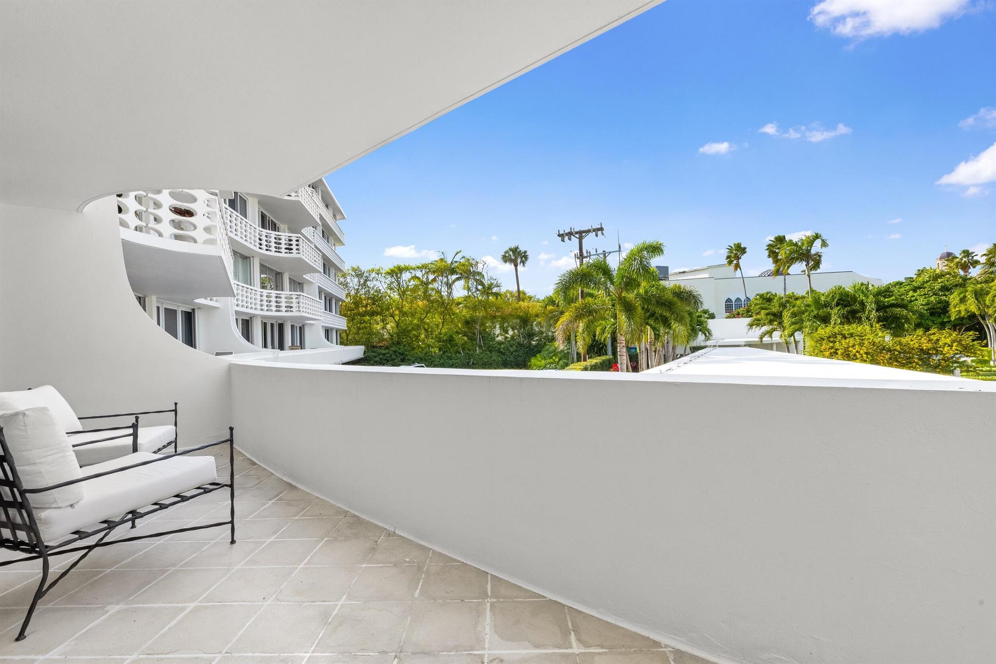 SUN AND SURF ONE HUNDRED - Residential