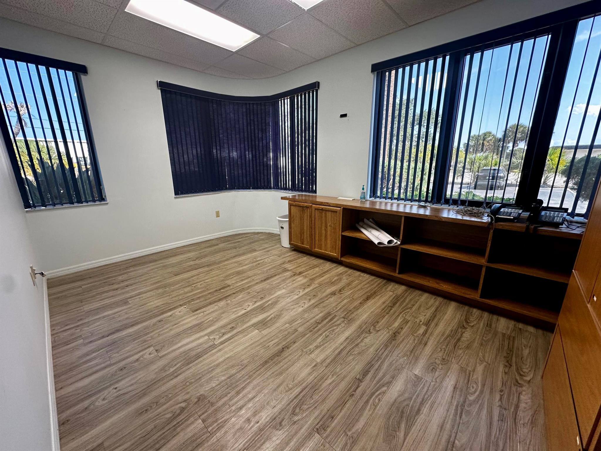 METES AND BOUNDS - Commercial Lease