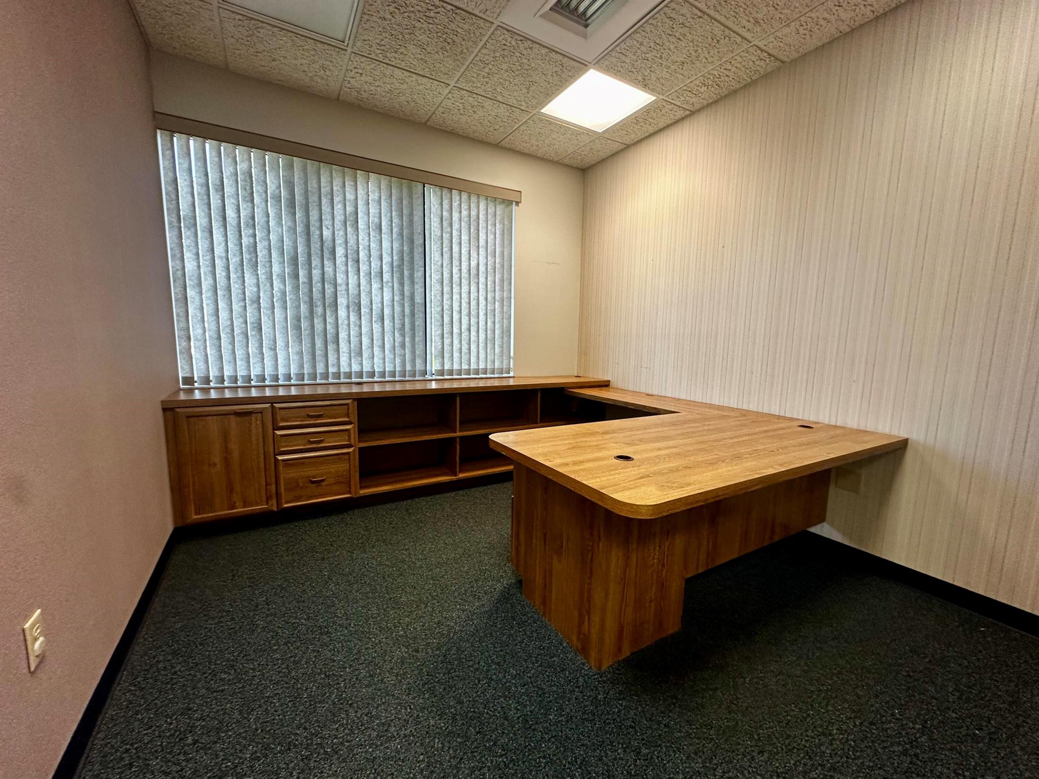 METES AND BOUNDS - Commercial Lease