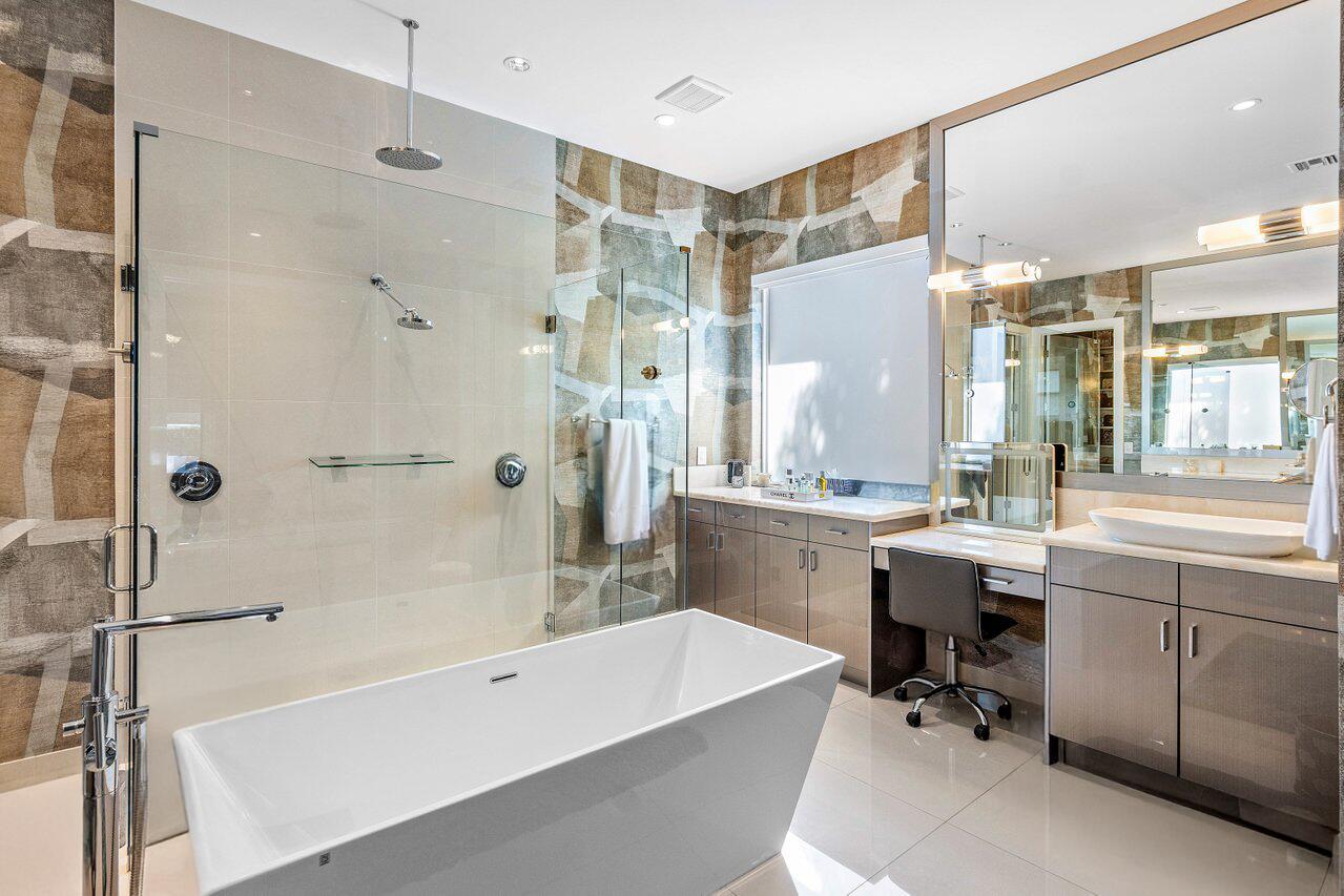 Delaire Country Club - Residential