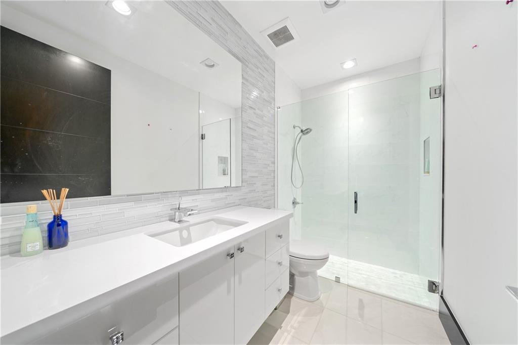 SUNSHINE RANCHES - Residential