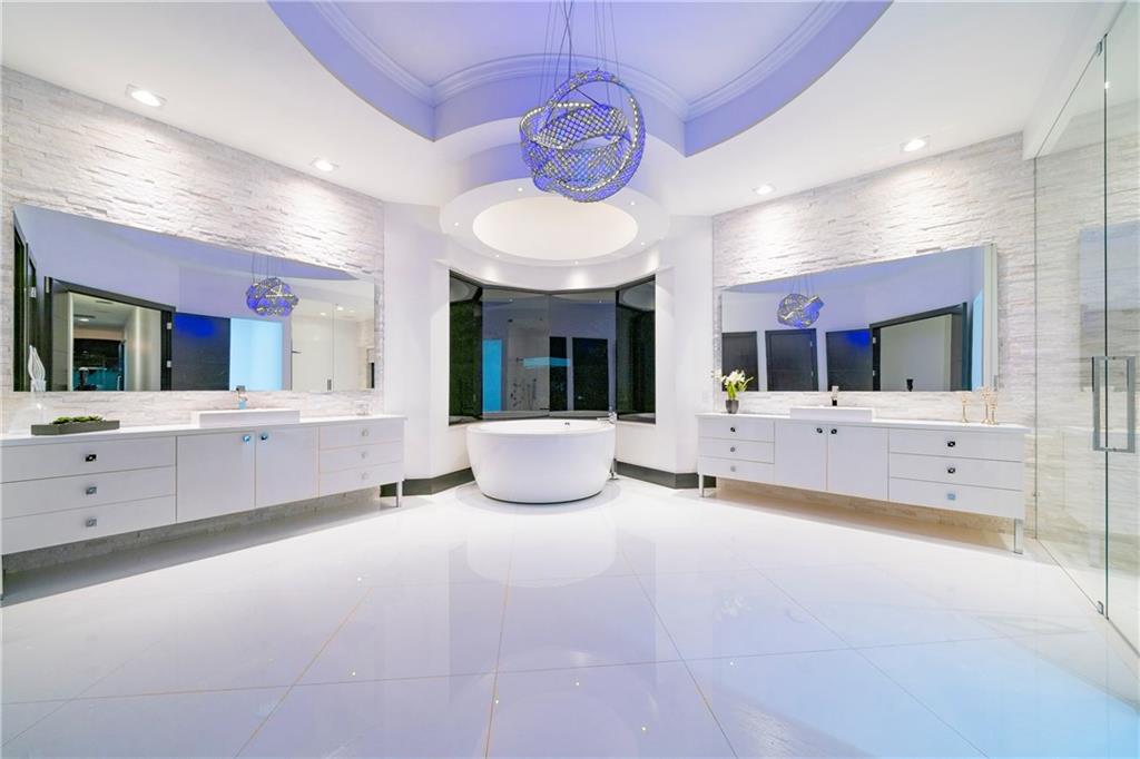 SUNSHINE RANCHES - Residential