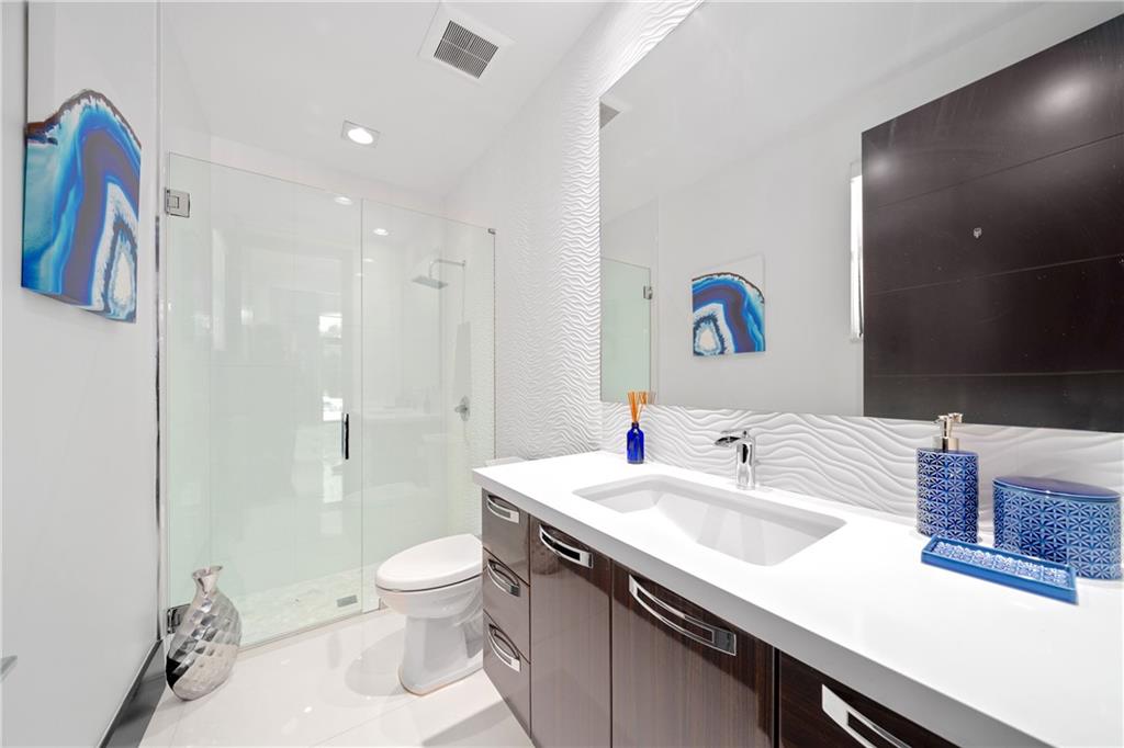 SUNSHINE RANCHES - Residential