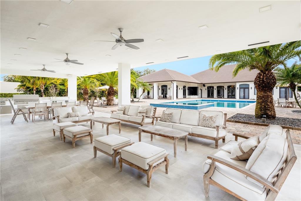 SUNSHINE RANCHES - Residential