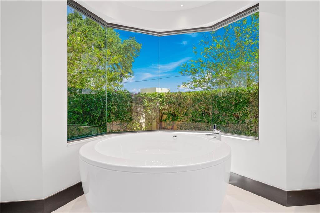 SUNSHINE RANCHES - Residential