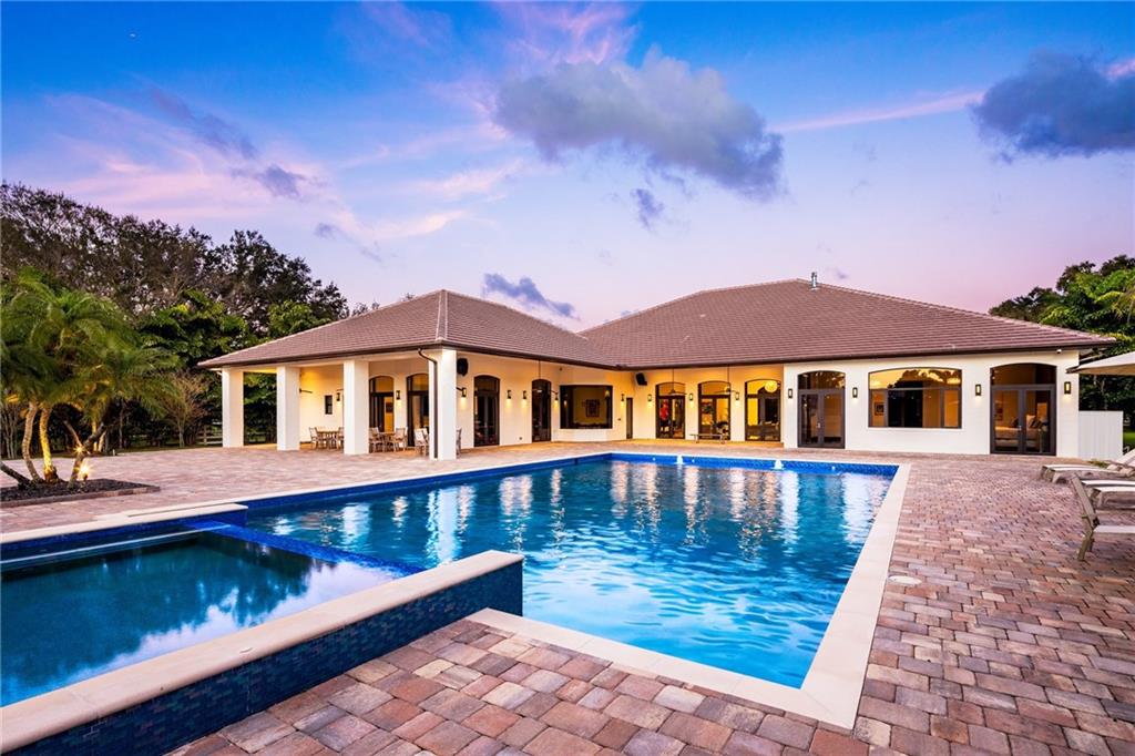 SUNSHINE RANCHES - Residential