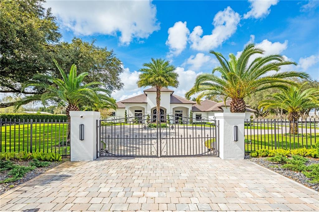 SUNSHINE RANCHES - Residential