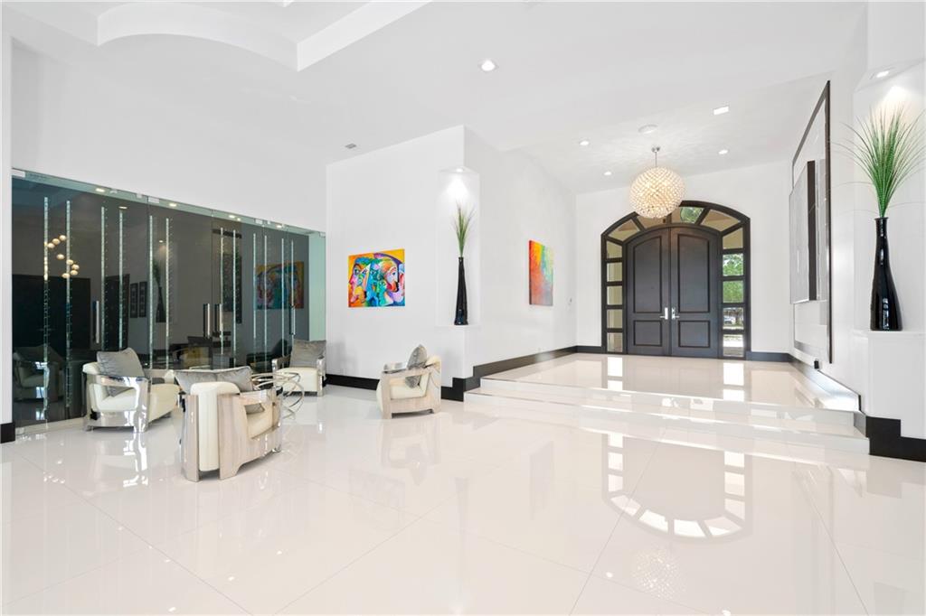 SUNSHINE RANCHES - Residential