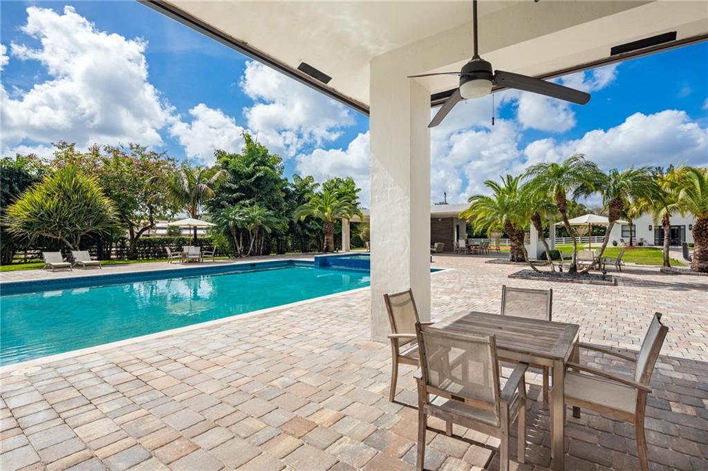 SUNSHINE RANCHES - Residential