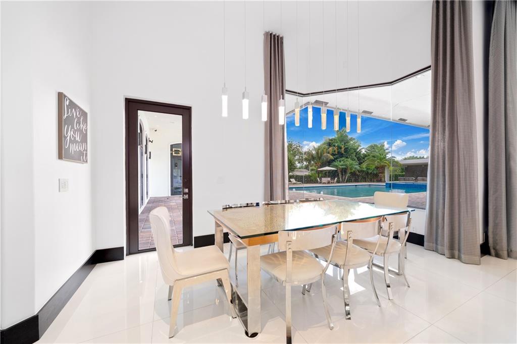 SUNSHINE RANCHES - Residential