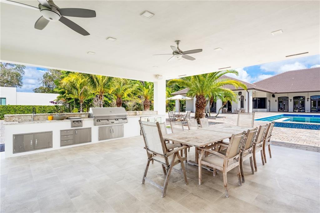 SUNSHINE RANCHES - Residential