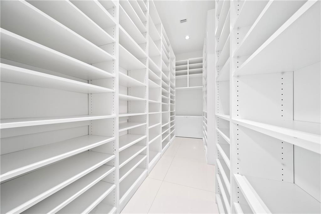 SUNSHINE RANCHES - Residential