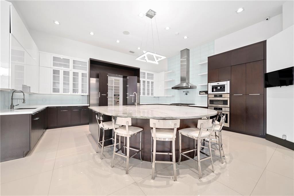 SUNSHINE RANCHES - Residential