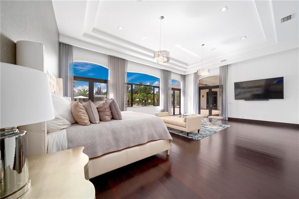 SUNSHINE RANCHES - Residential