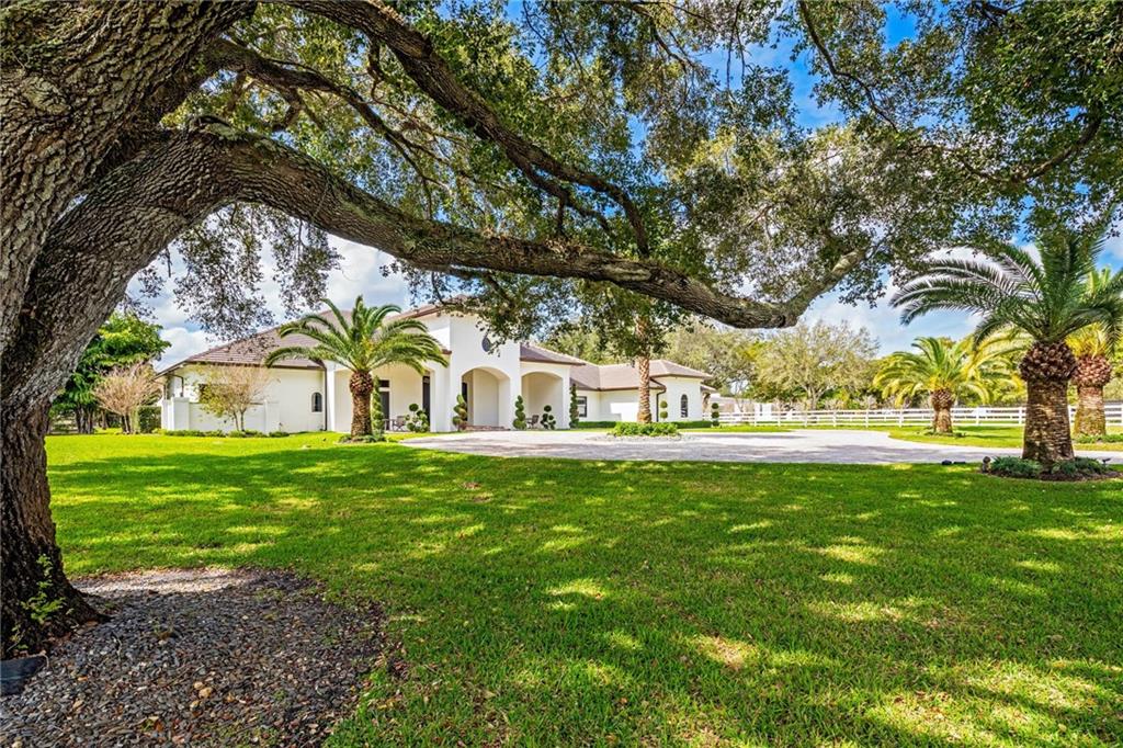 SUNSHINE RANCHES - Residential