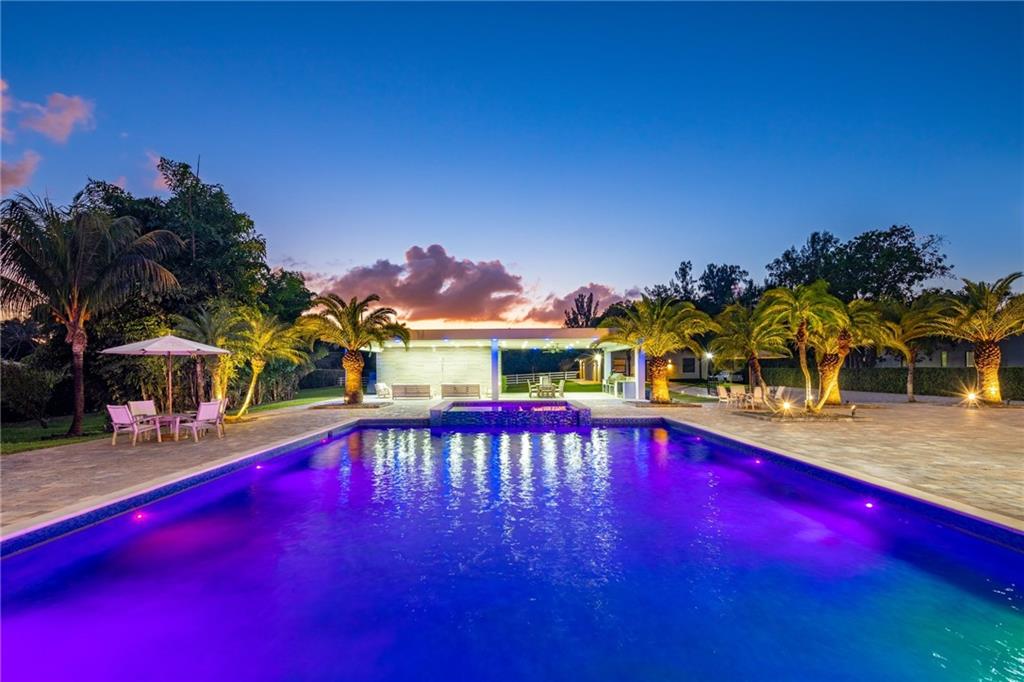 SUNSHINE RANCHES - Residential