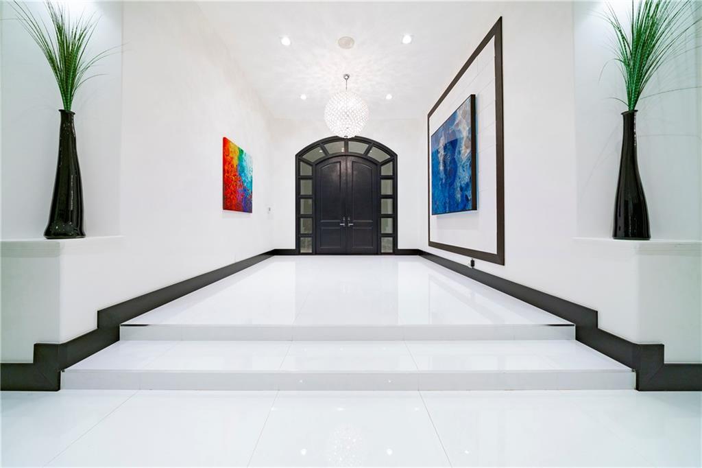 SUNSHINE RANCHES - Residential