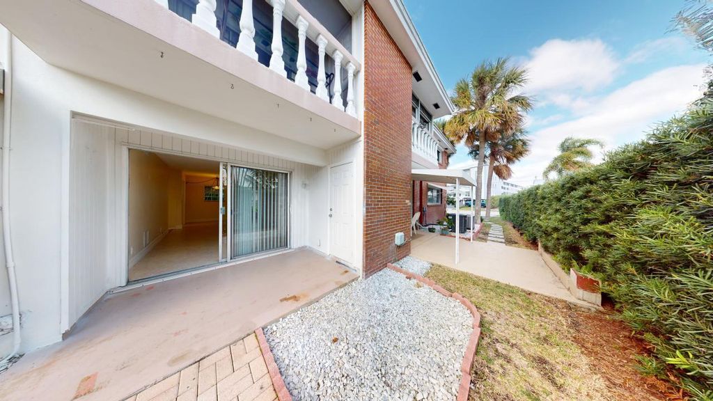 Photo of 148 Yacht Club Drive #10, North Palm Beach, FL 33408 (MLS # R10956305)