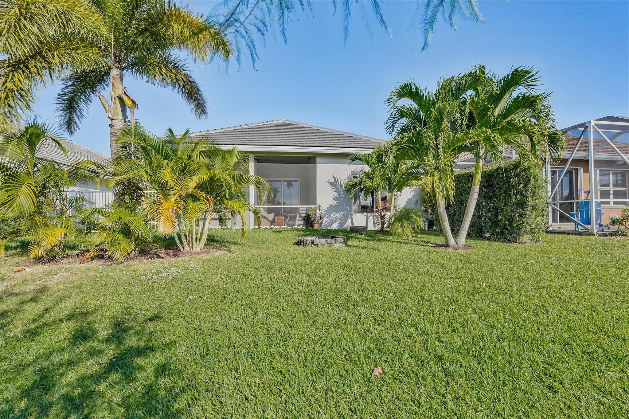 LAKEFIELD OF THE LANDINGS - Residential Lease