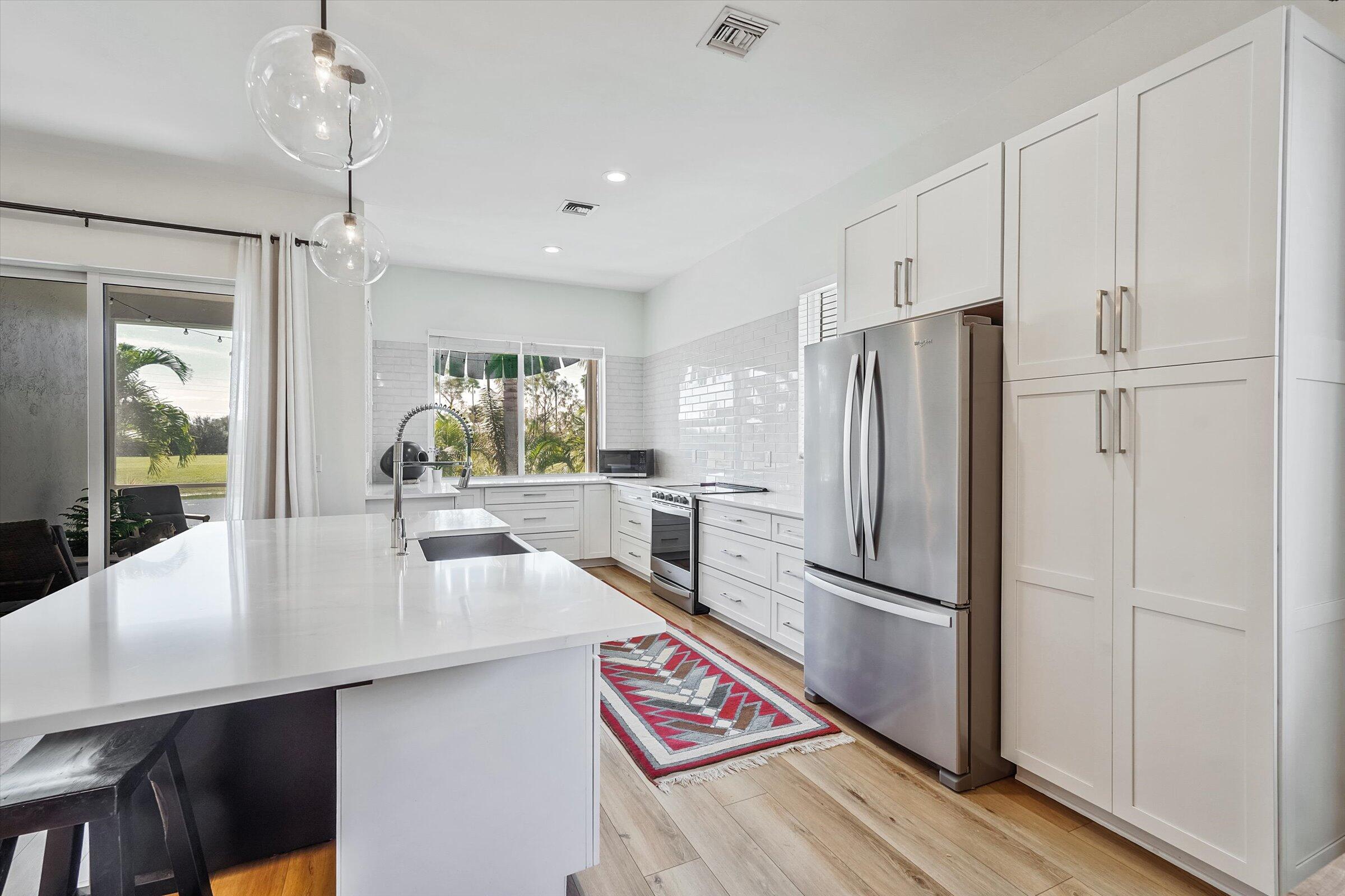 LAKEFIELD OF THE LANDINGS - Residential Lease