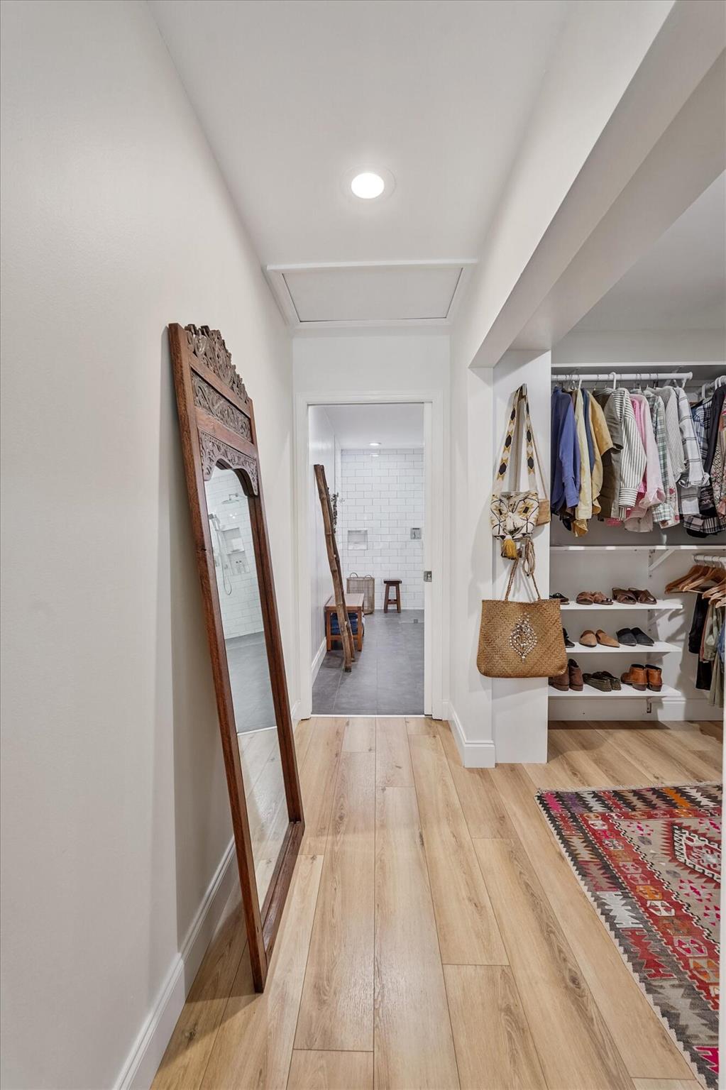 LAKEFIELD OF THE LANDINGS - Residential Lease