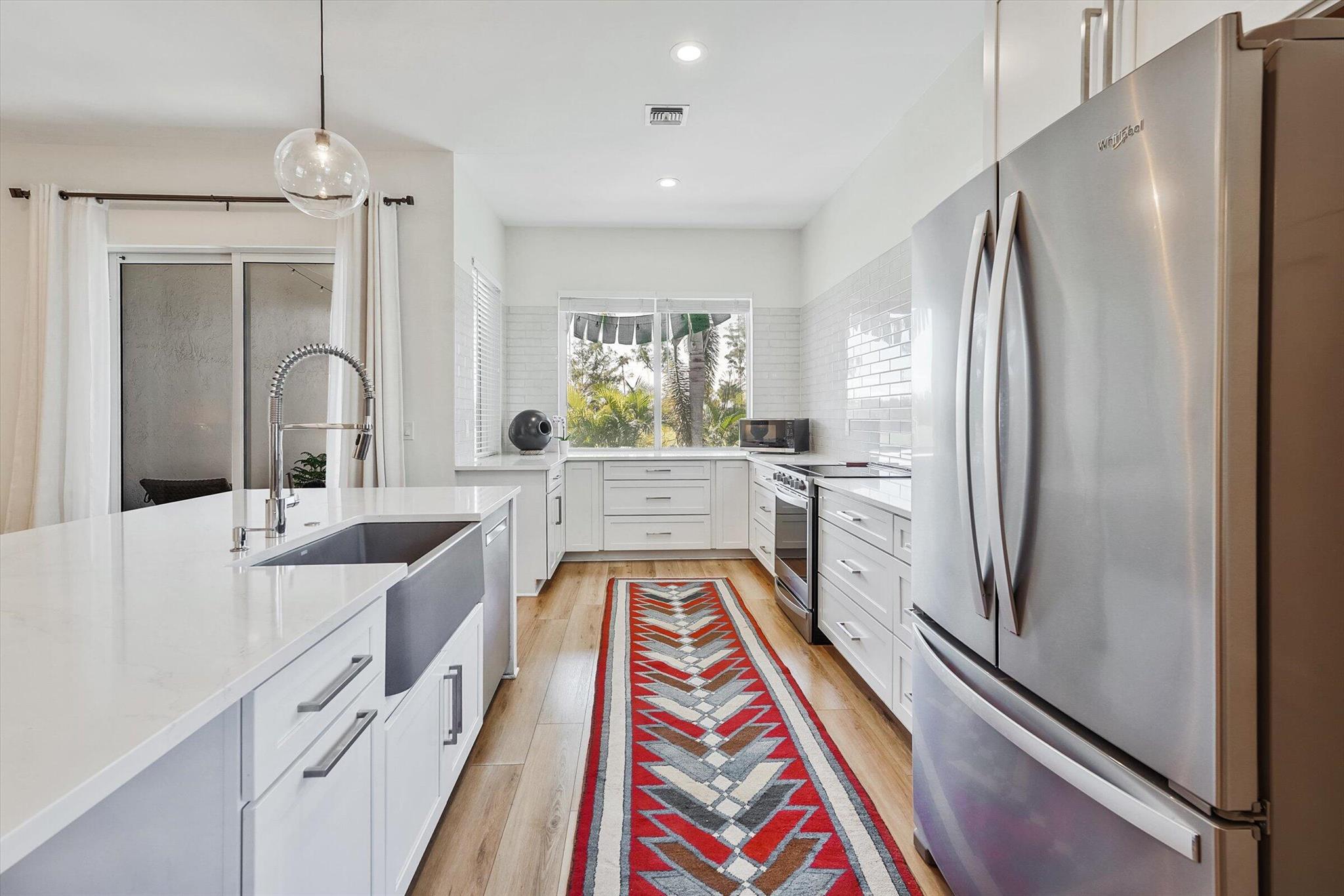 LAKEFIELD OF THE LANDINGS - Residential Lease