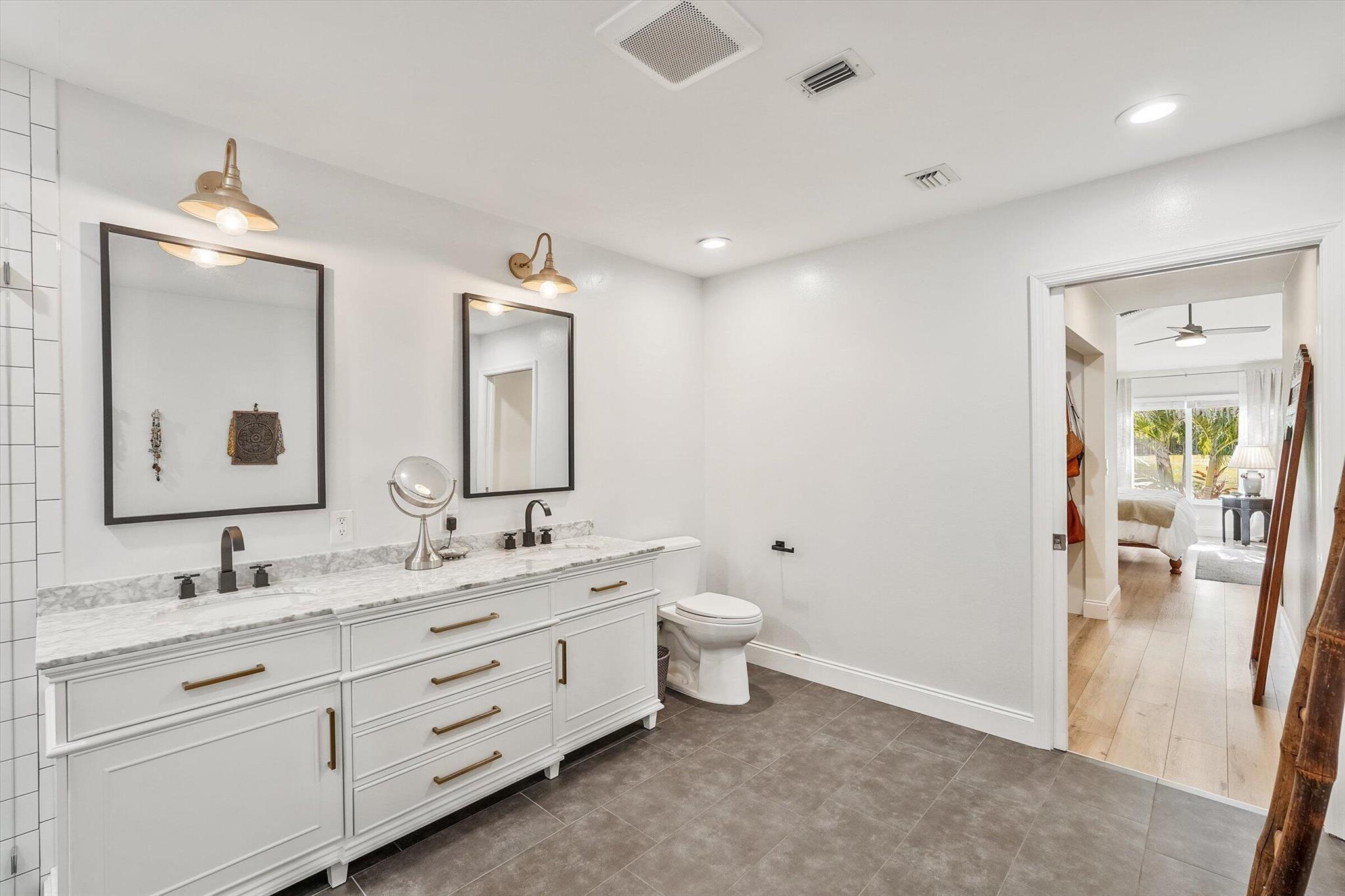 LAKEFIELD OF THE LANDINGS - Residential Lease