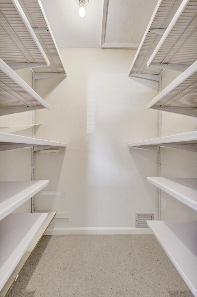 Floranada Ridge Sec A 30- - Residential Lease