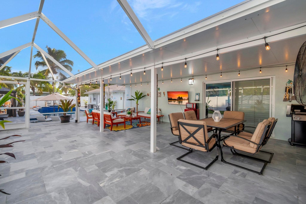 Photo of 310 GULFSTREAM Drive, Delray Beach, FL 33444 (MLS # B26057541)
