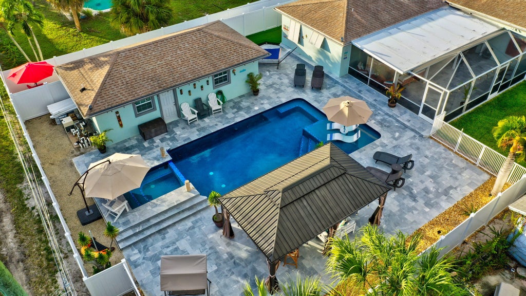 Photo of 310 GULFSTREAM Drive, Delray Beach, FL 33444 (MLS # B26057541)