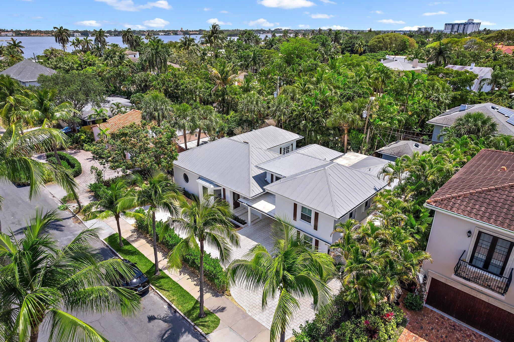 EL CID COURT - Residential