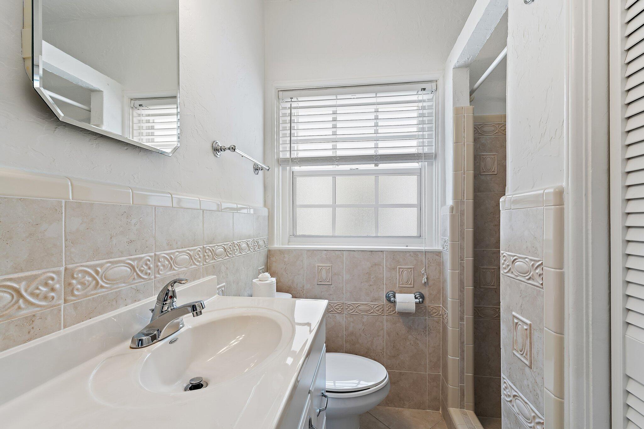 EL CID COURT - Residential