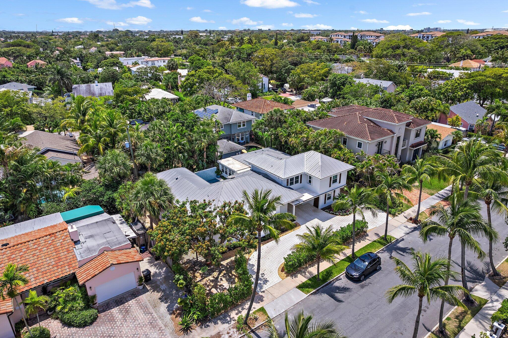 EL CID COURT - Residential