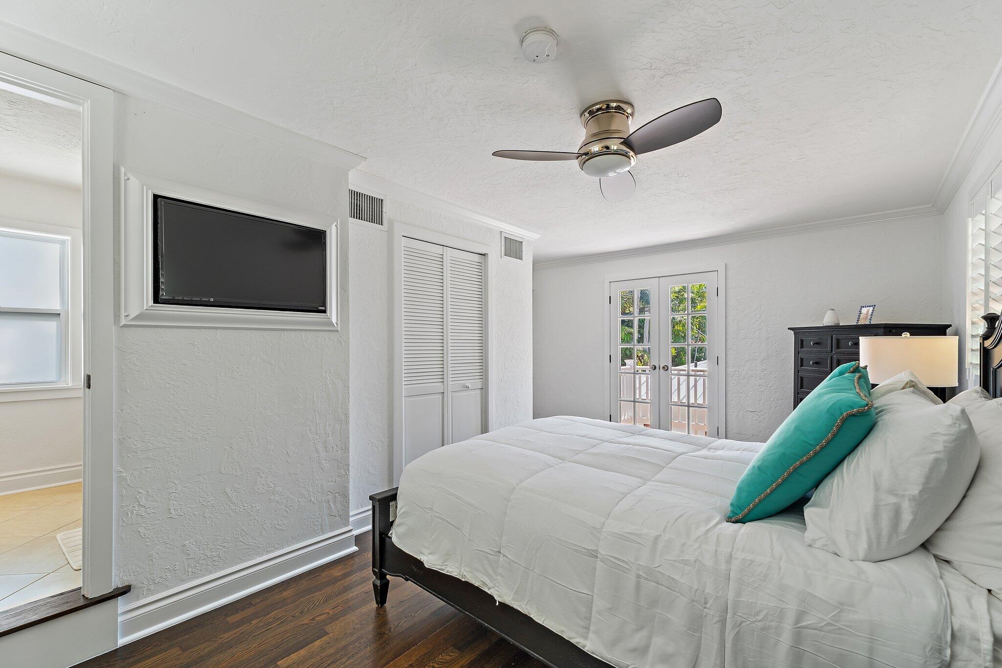 EL CID COURT - Residential