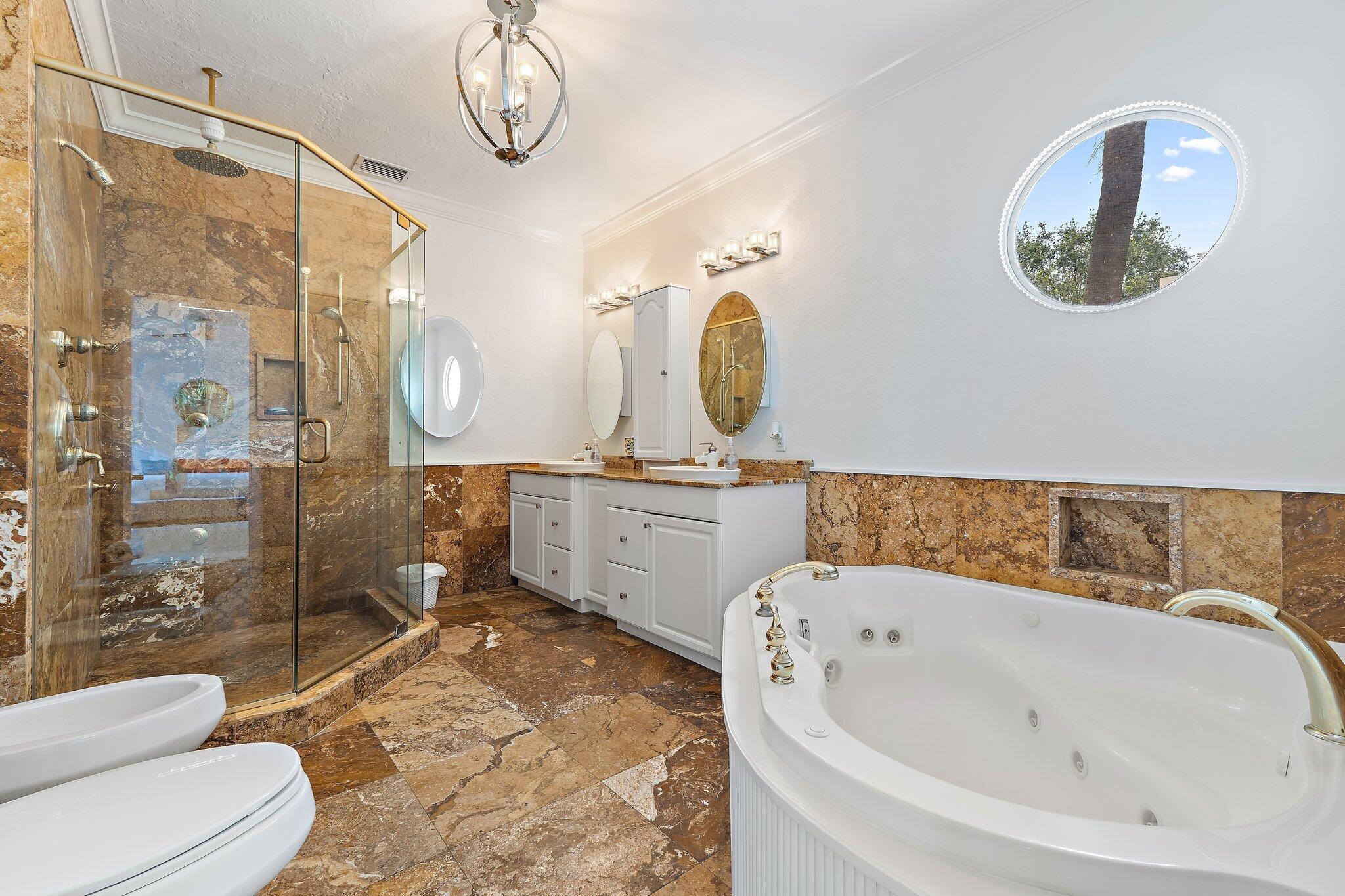 EL CID COURT - Residential