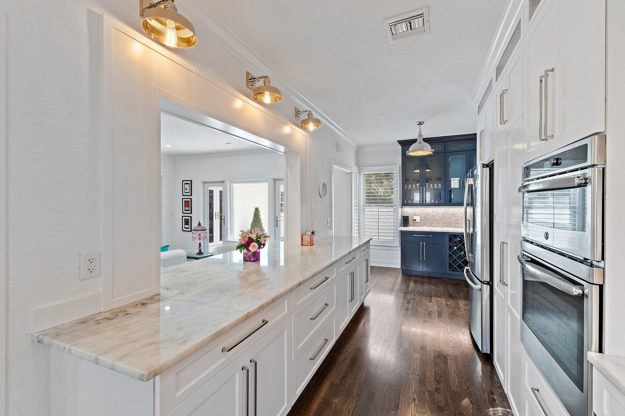 EL CID COURT - Residential