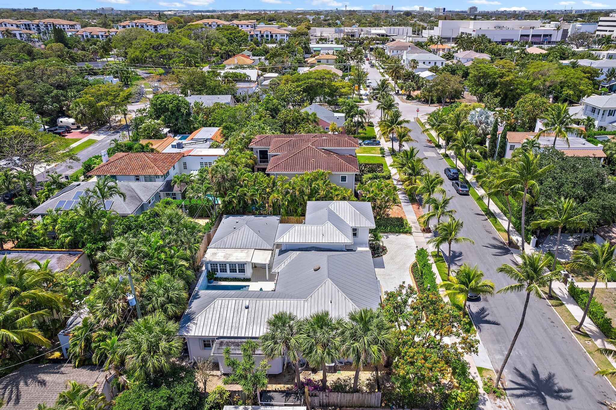 EL CID COURT - Residential