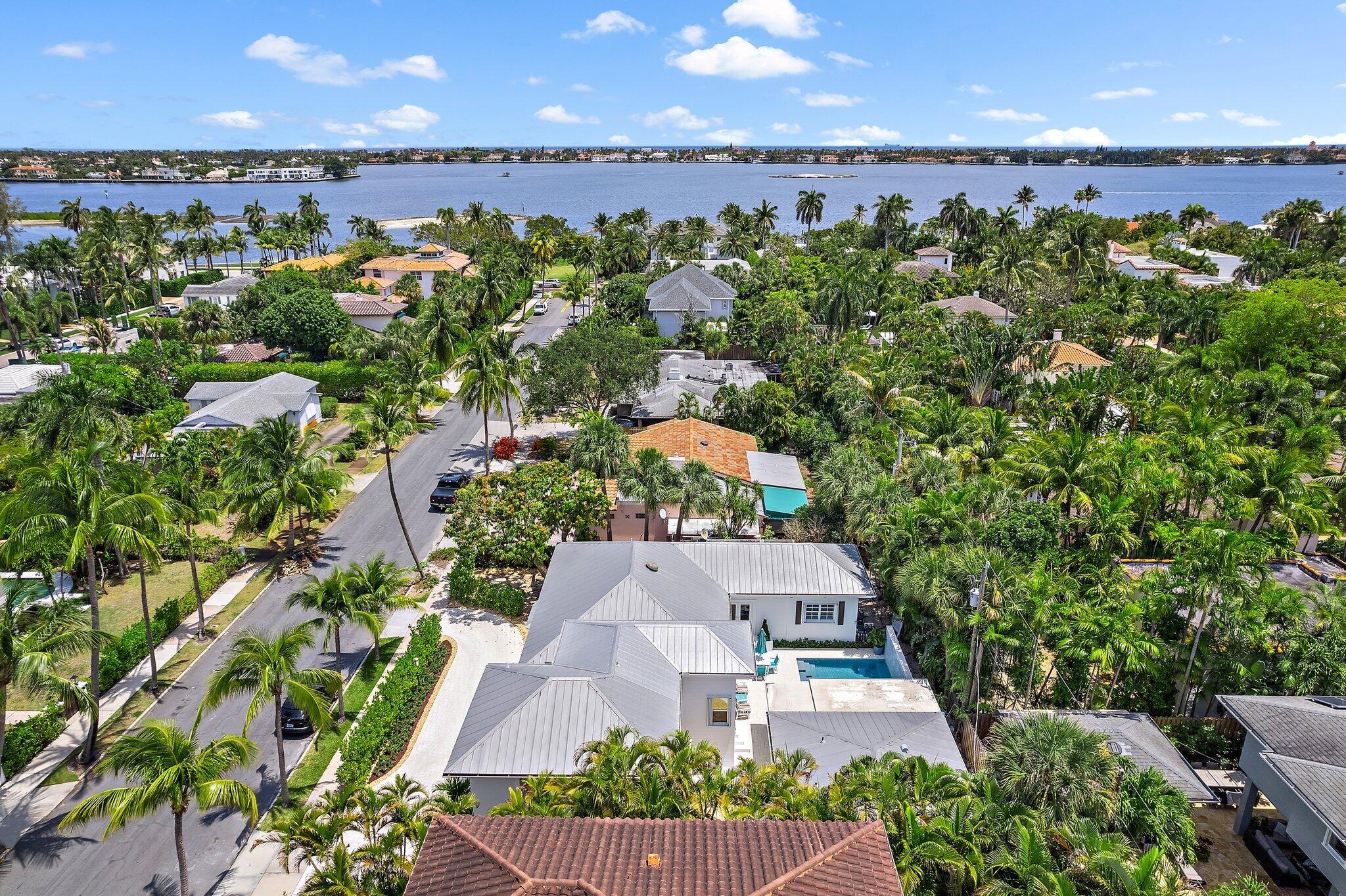 EL CID COURT - Residential