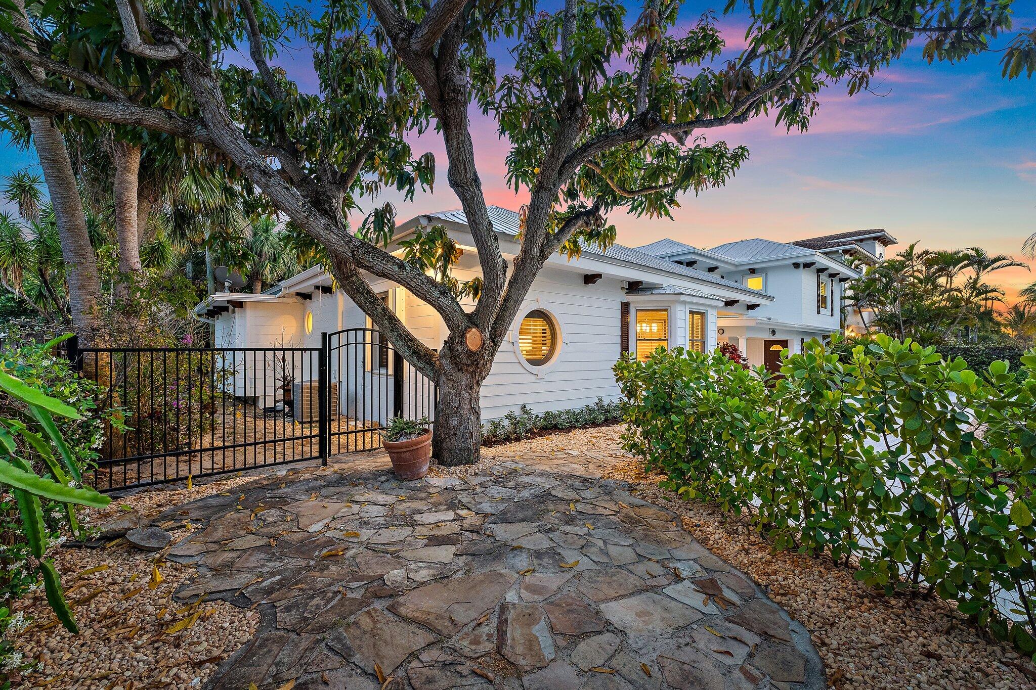 EL CID COURT - Residential