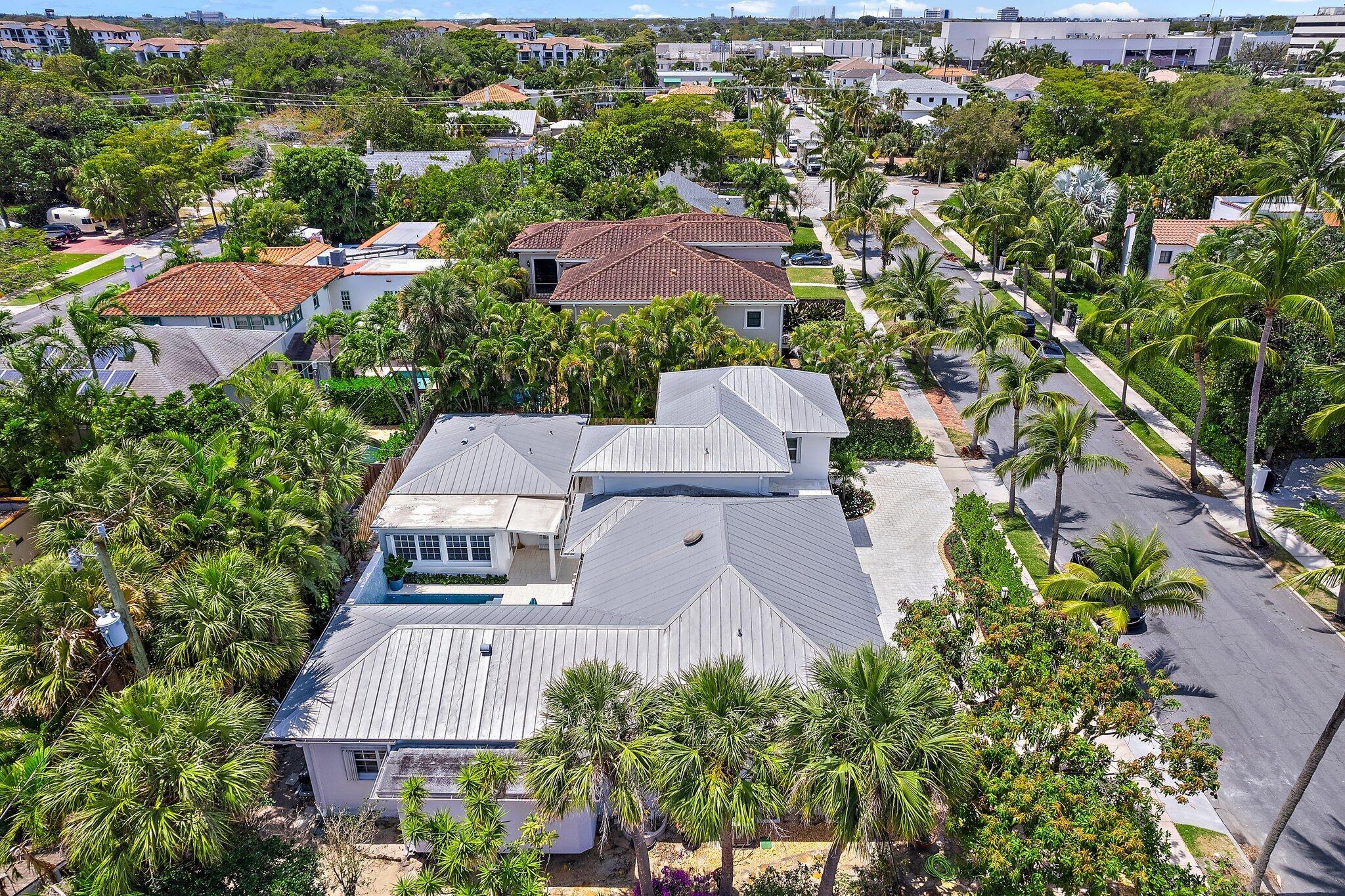 EL CID COURT - Residential