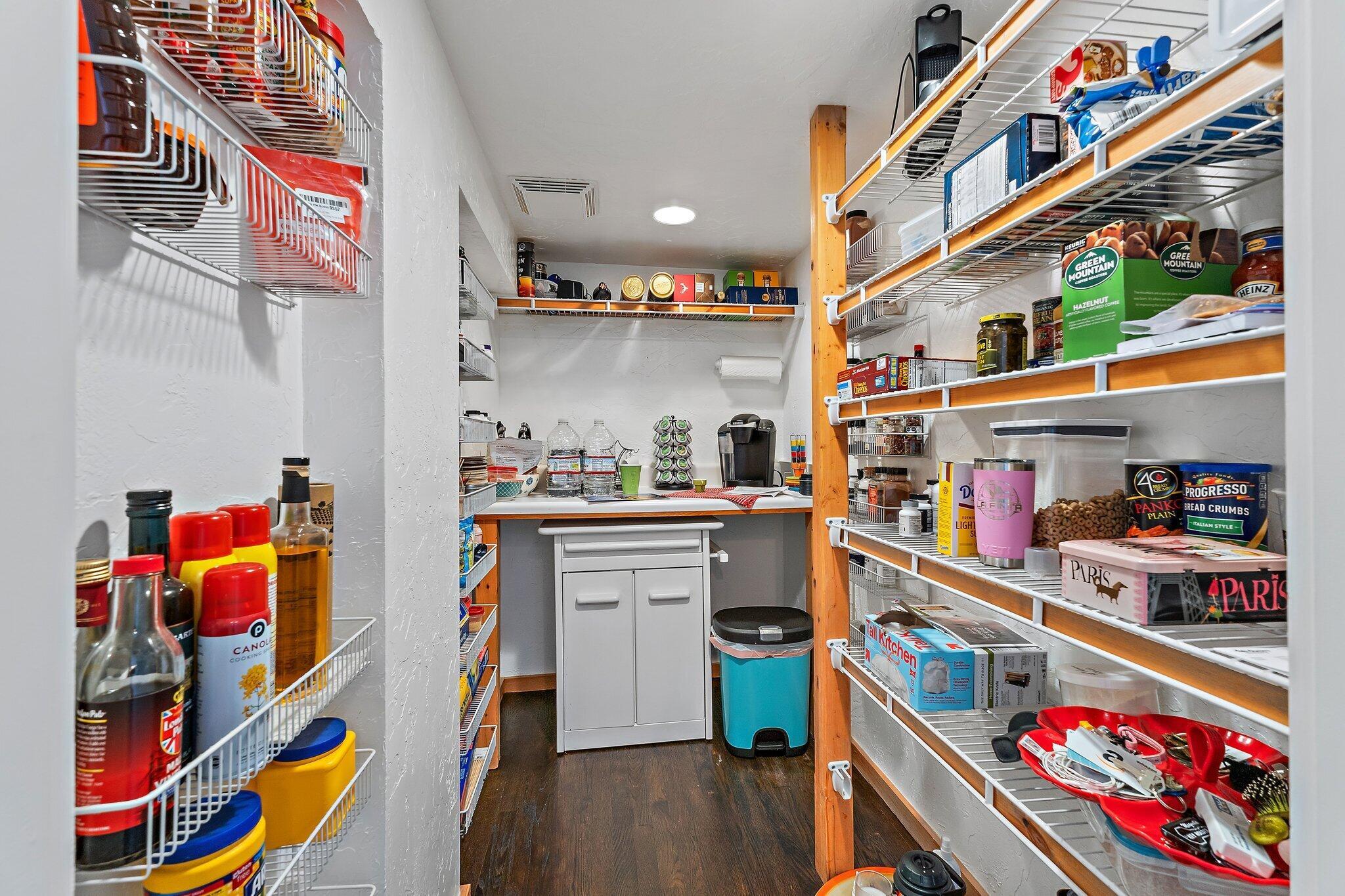 EL CID COURT - Residential