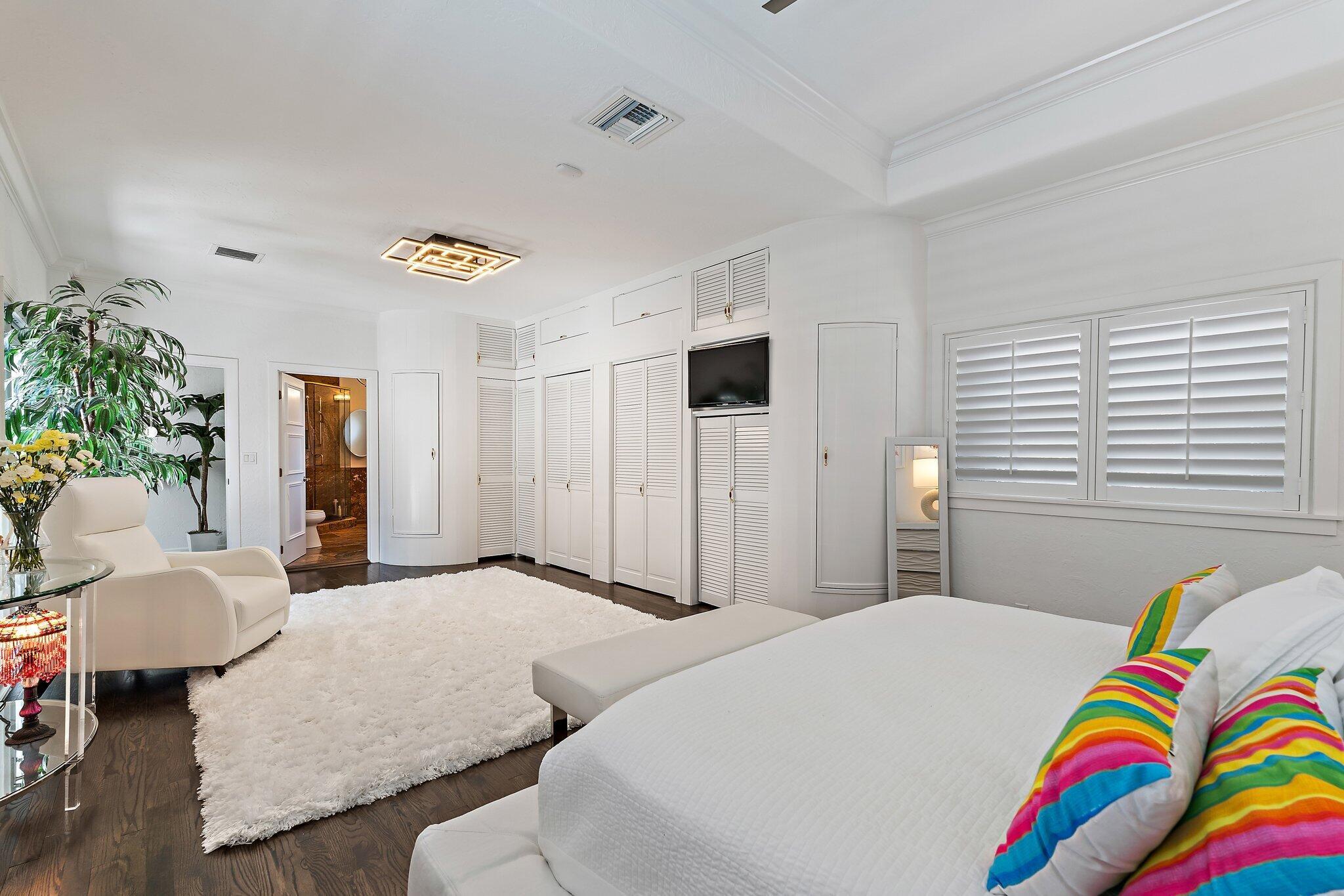 EL CID COURT - Residential