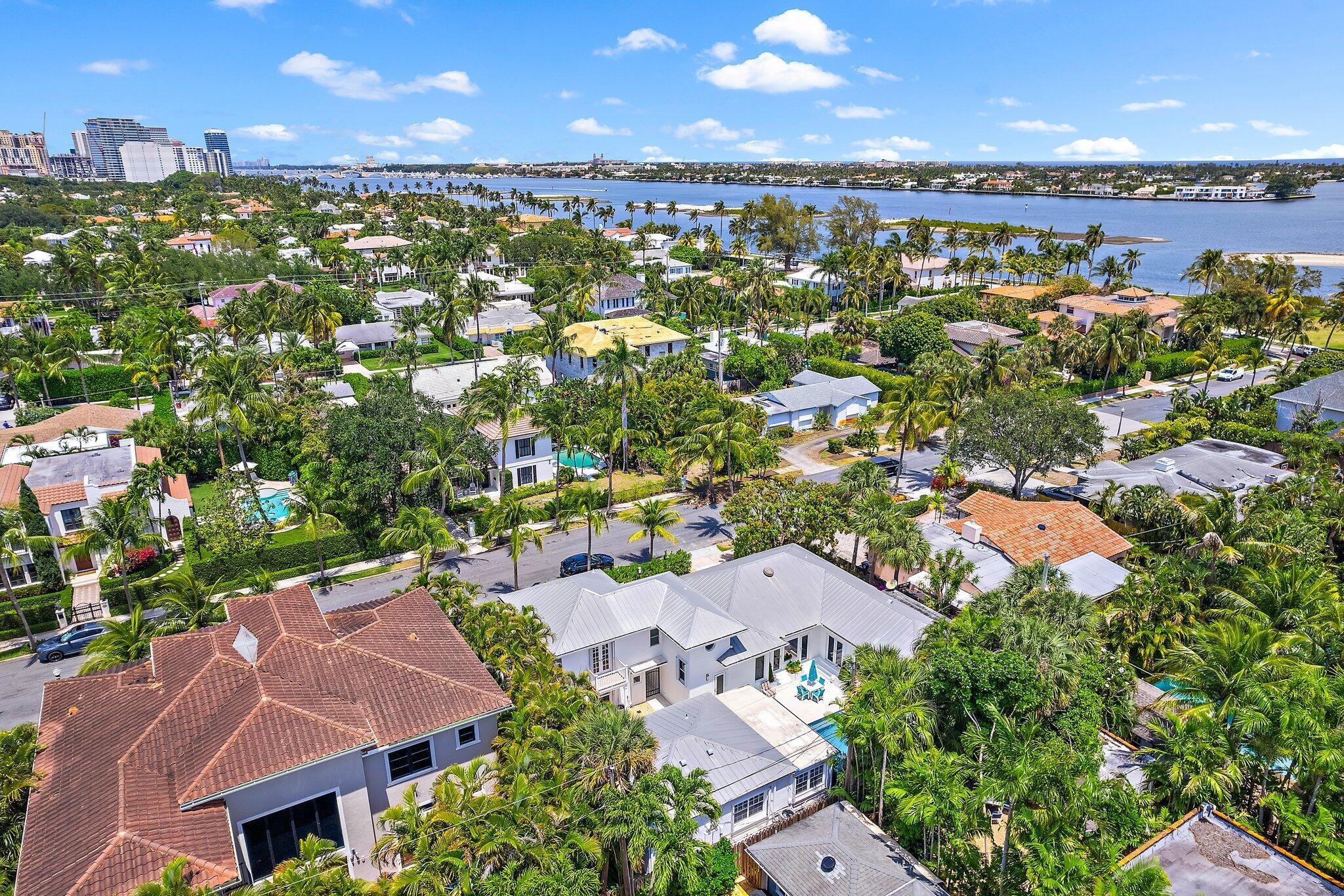 EL CID COURT - Residential