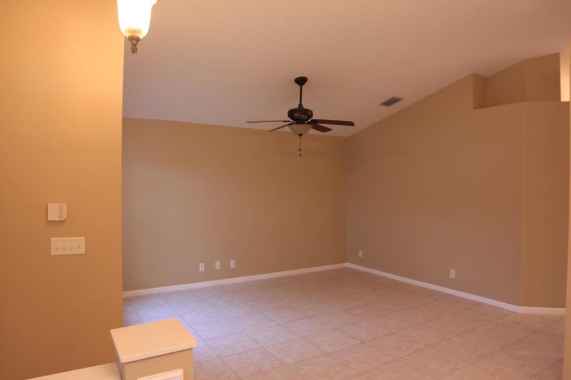 North Palm Beach Heights - Residential Lease