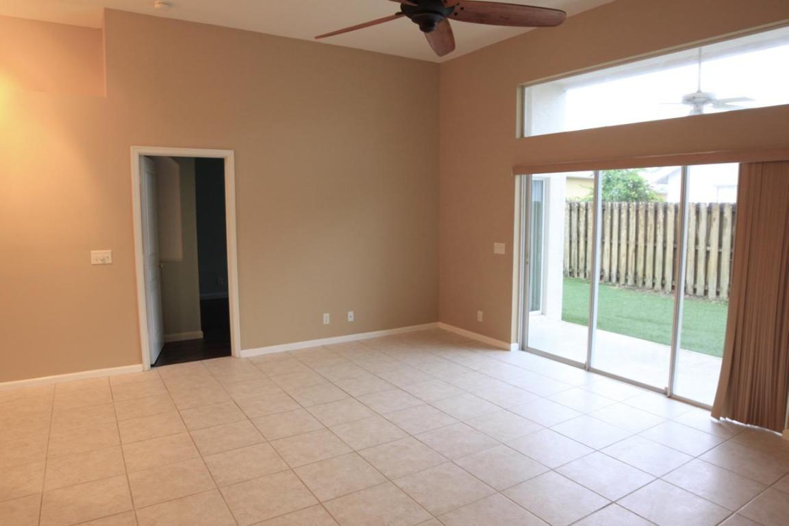 North Palm Beach Heights - Residential Lease