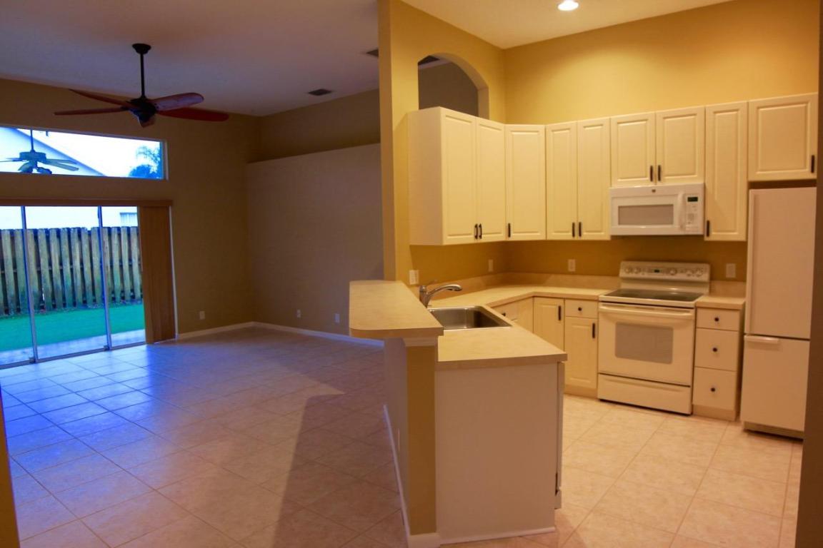 North Palm Beach Heights - Residential Lease