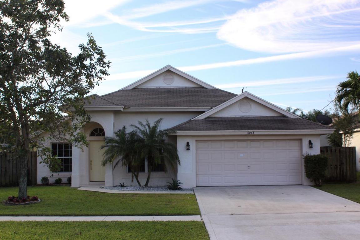 North Palm Beach Heights - Residential Lease