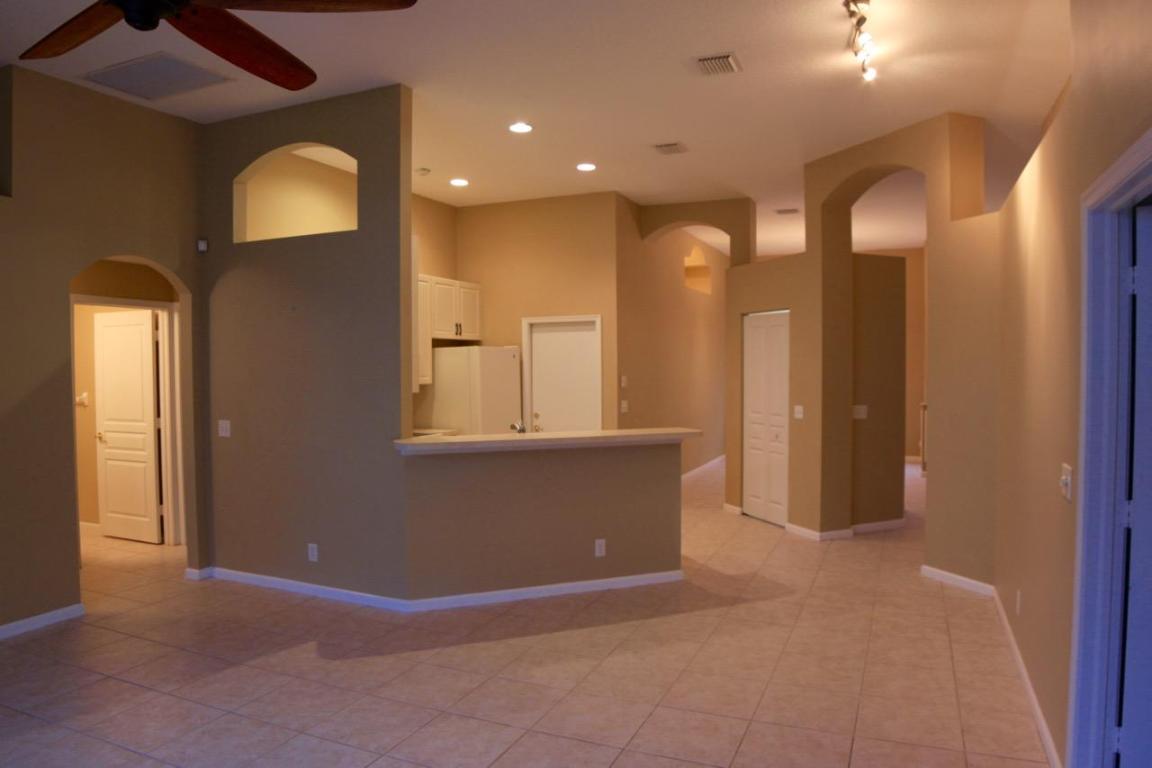 North Palm Beach Heights - Residential Lease