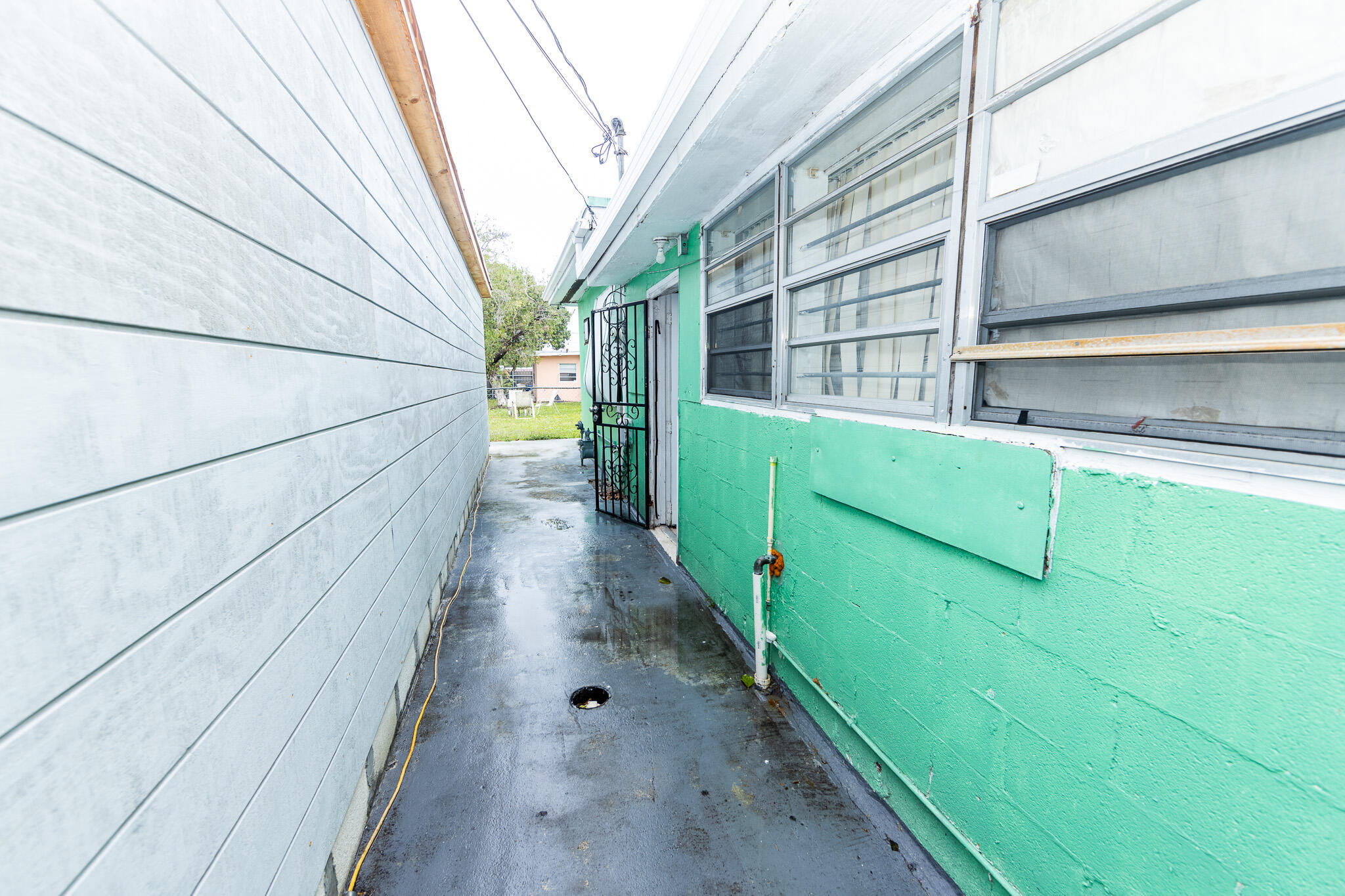 SCOTT LAKE MANOR SEC 3 - Residential Lease