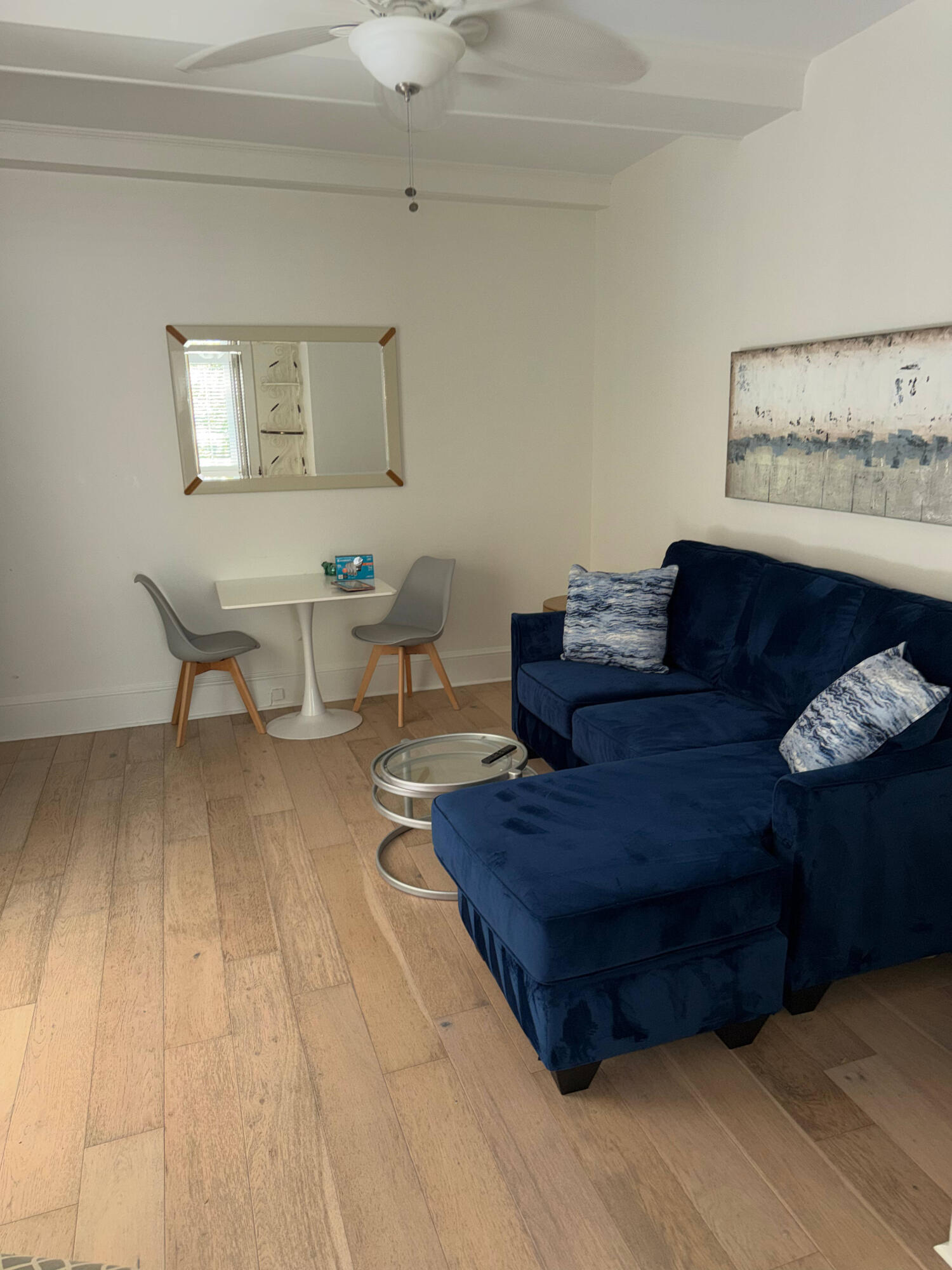 301 Chilean Avenue 0080